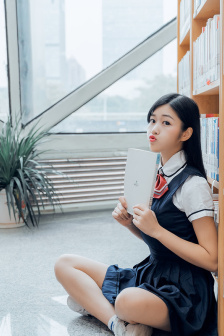 荒川洋子